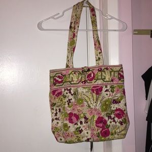 Vera Bradley floral mid size floral shoulder bag
